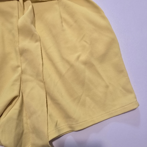 Great Jones Yellow Strapless Romper Strapless Straight neckline Size M - Picture 11 of 15